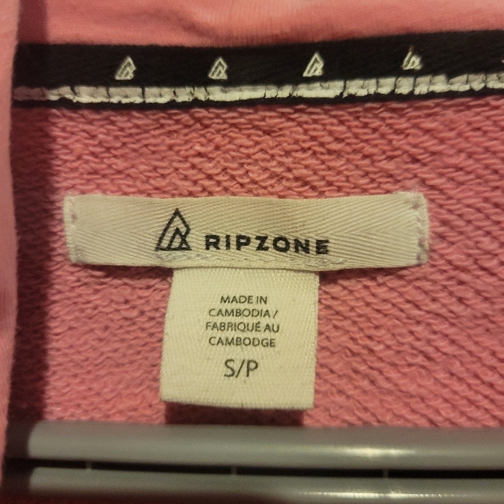 #068 Ripzone sweater - Picture 3 of 4